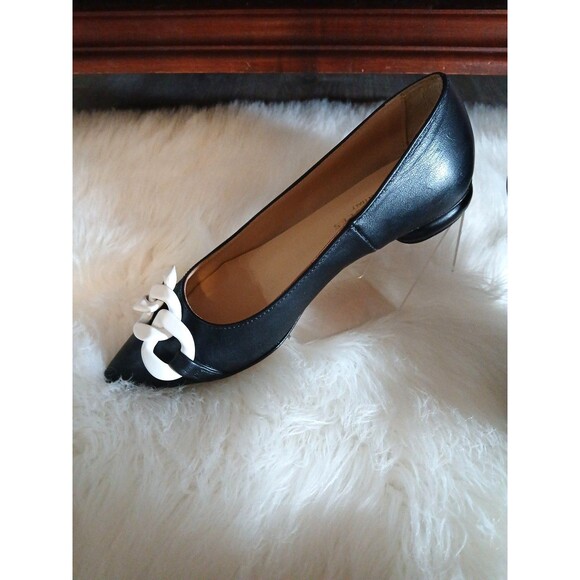 Beautiisoles Leather Chain Pointed Flats Women's 6.5 Made in Italy Navy/White - Picture 4 of 10